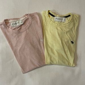 2 Men’s Abercrombie & Fitch T-Shirts - Size S